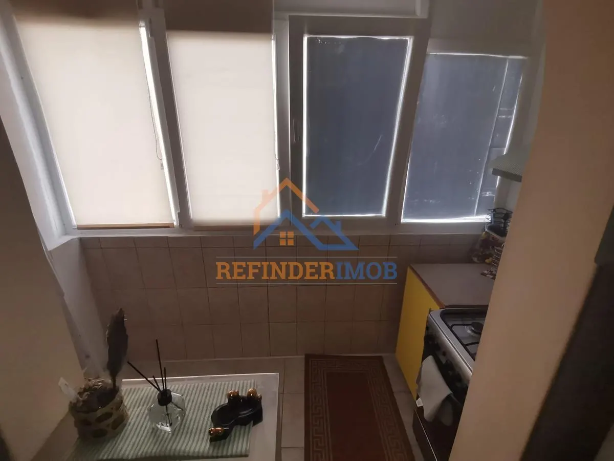 Apartament de inchiriat cu 2 camere, zona Piata Sudului - foto 8