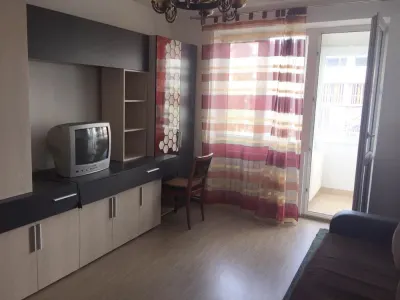 Apartament 2 camere decomandat Centrul Civic - Brasov