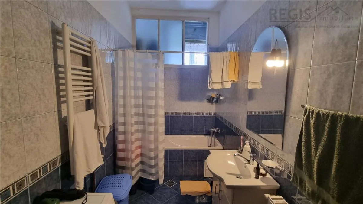 Apartament  clasic de doua camere zona Centrul Istoric - foto 8