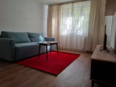 inchiriere apartament 3 camere superb | metrou 1 Decembrie | etaj 1/4 | renovat complet | mobilat si utilat | totul nou |  loc de parcare | - Bucuresti