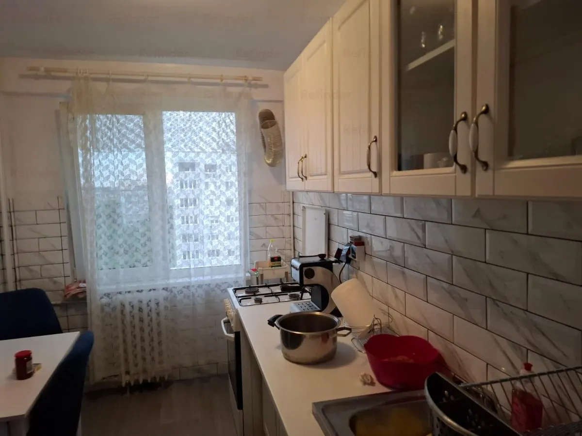 vanzare apartament 2 camere | Salajan  | metrou N Grigorescu | bloc stradal | 1978 | reabilitat | etaj 9/10 | pozitie exceptionala | vedere frumoasa| - foto 4