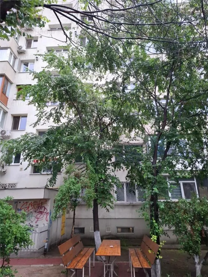 vanzare apartament 2 camere | Salajan  | metrou N Grigorescu | bloc stradal | 1978 | reabilitat | etaj 9/10 | pozitie exceptionala | vedere frumoasa| - foto 9
