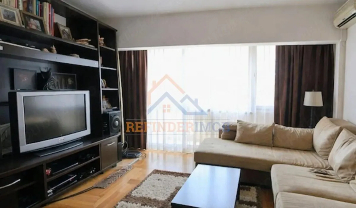 Blv Unirii 2 camere etaj intermediar pozitie foarte buna - foto 1