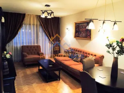 Apartament 2 camere Blv Unirii vedere catre bulevard etaj intermediar - Bucuresti