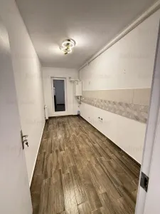 vanzare garsoniera | 51mp utili |  Bazin Titan | Parcul Teilor | et 3/7 |  bloc 2022 | terasa 14mp cu vedere frumoasa | - foto 2
