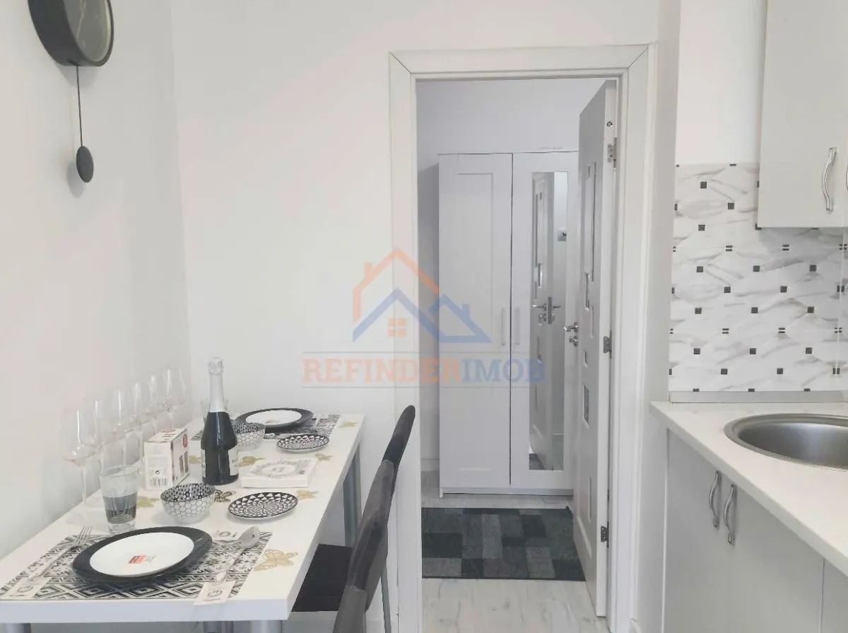 Apartament de vanzare cu 3 camere, Metrou 1 Decembrie 1918 - foto 7