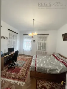 TEREN 1600MP CU CASA 5 CAMERE, SCHEII BRASOVULUI - foto 3