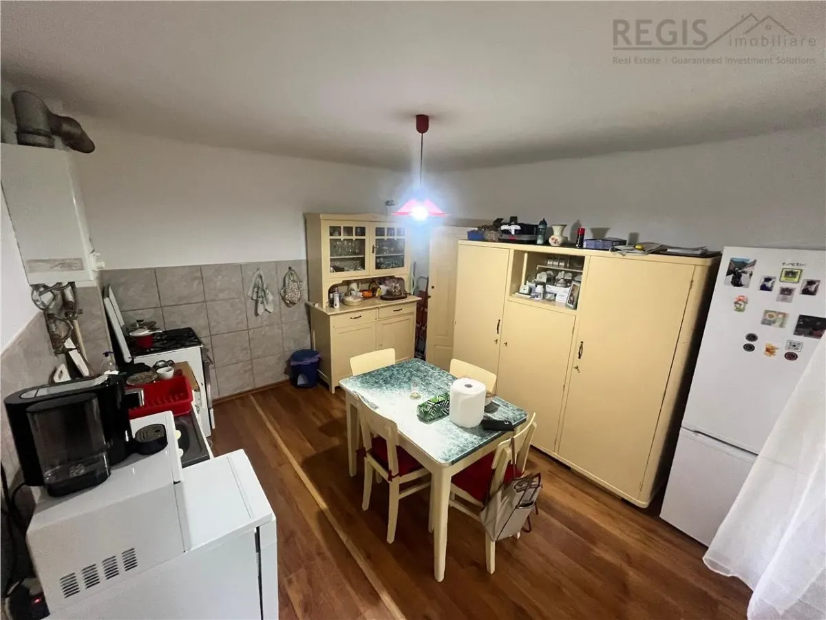 TEREN 1600MP CU CASA 5 CAMERE, SCHEII BRASOVULUI - foto 6