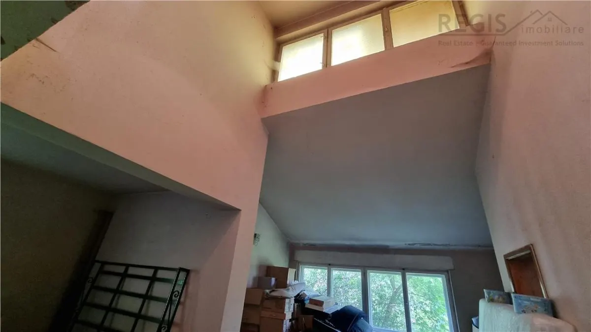 Vila de 7 camere intr-o  zona preferentiala a   Brasovulului Vechi - foto 4