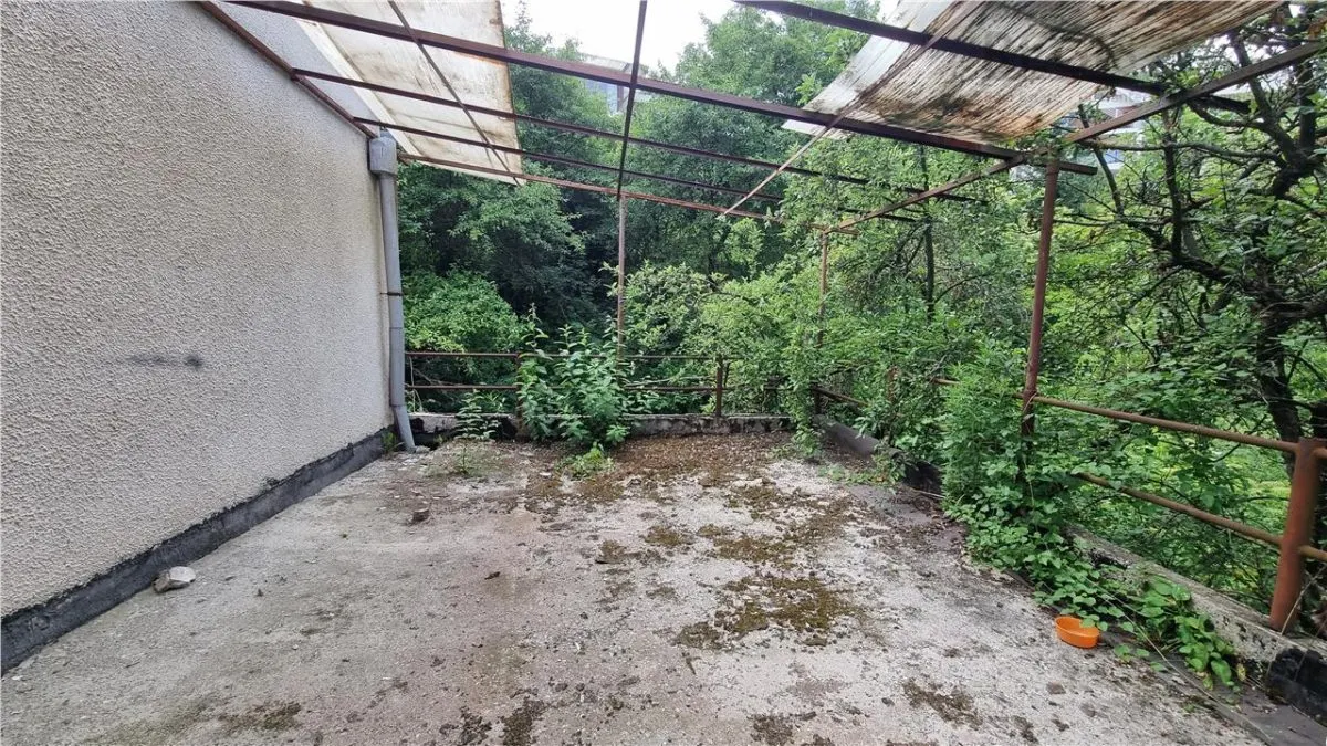 Vila de 7 camere intr-o  zona preferentiala a   Brasovulului Vechi - foto 8