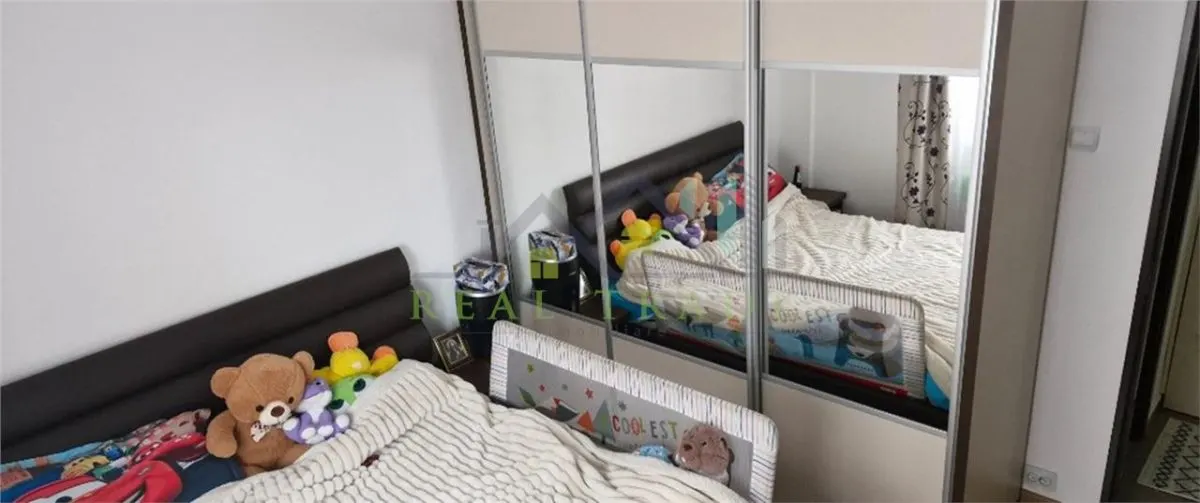Apartament 3 camere decomandat Tractorul - foto 4