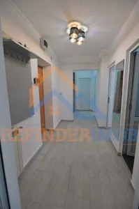 Apartament de vanzare cu 2 camere, zona Decebal - foto 4