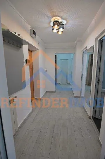Apartament de vanzare cu 2 camere, zona Decebal - foto 4