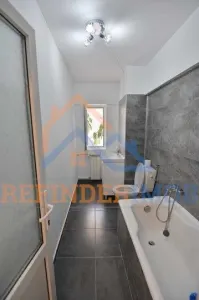Apartament de vanzare cu 2 camere, zona Decebal - foto 5