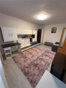 Apartament de vanzare cu 2 camere, zona Titan - Auchan - foto 1