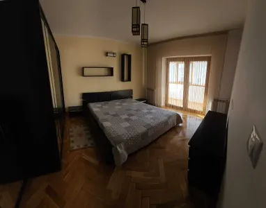 Apartament 3 camere decomandat Drumul Poienii - foto 2
