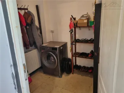 Casa moderna de patru camere zona Ghimbav - foto 18