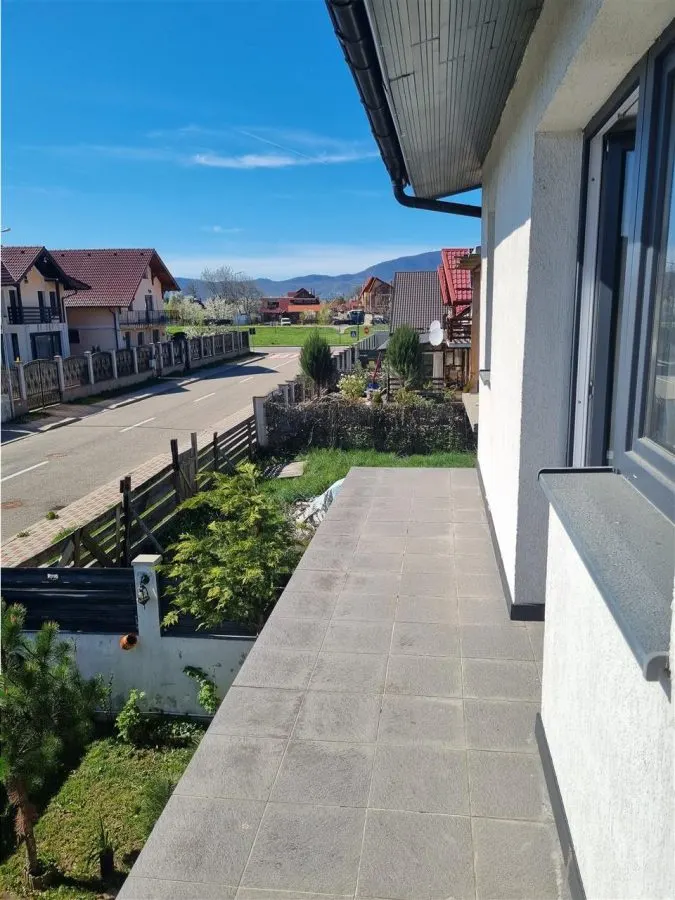 Casa moderna de patru camere zona Ghimbav - foto 22