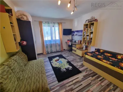 Casa moderna de patru camere zona Ghimbav - foto 9