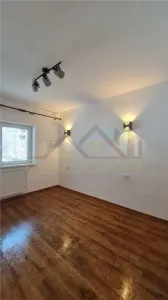 Apartament 2 camere decomandat, bloc vila, renovat Racadau - foto 3