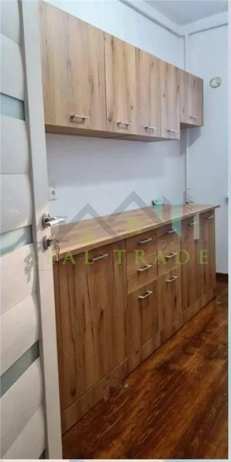Apartament 2 camere decomandat, bloc vila, renovat Racadau - foto 4