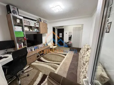 Apartament 3 camere renovat complet etaj 3 Berceni Giurgiului - foto 1