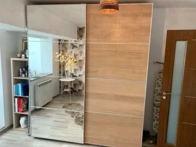 apartament 3 camere, Piata Alba Iulia , Decebal stradal, 82mp, decomandat, amenajat ,vedere integrala la bulevard, orientare Sud, loc parcare, liber. - foto 13