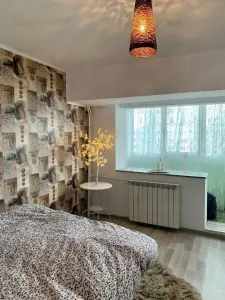 apartament 3 camere, Piata Alba Iulia , Decebal stradal, 82mp, decomandat, amenajat ,vedere integrala la bulevard, orientare Sud, loc parcare, liber. - foto 14