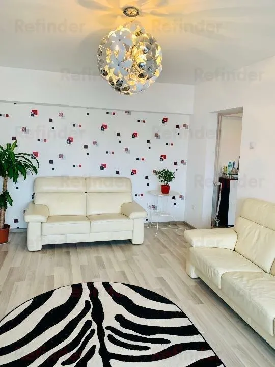 apartament 3 camere, Piata Alba Iulia , Decebal stradal, 82mp, decomandat, amenajat ,vedere integrala la bulevard, orientare Sud, loc parcare, liber. - foto 3