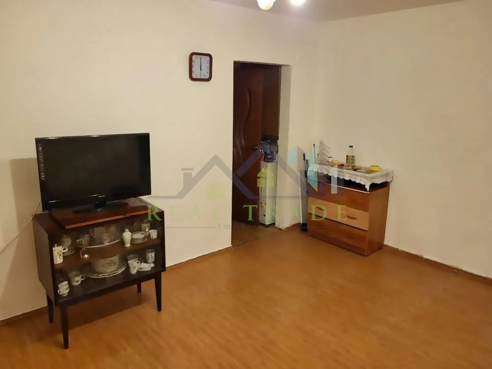 Apartament 2 camere cu balcon etaj intermediar zona Vlahuta - foto 6