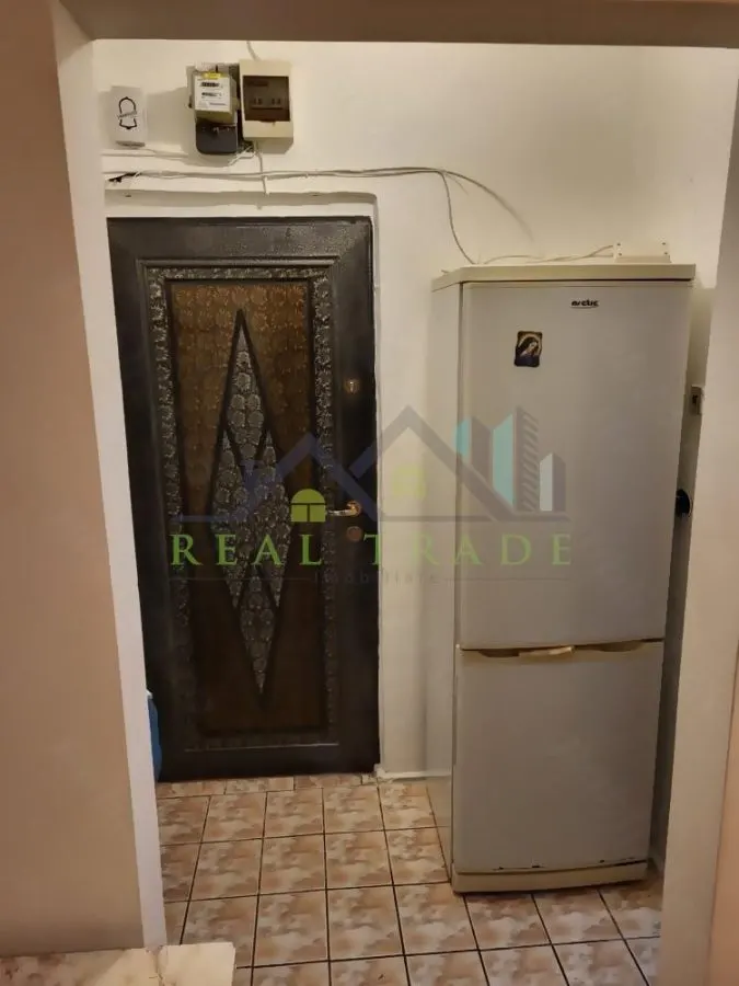 Apartament 2 camere cu balcon etaj intermediar zona Vlahuta - foto 7