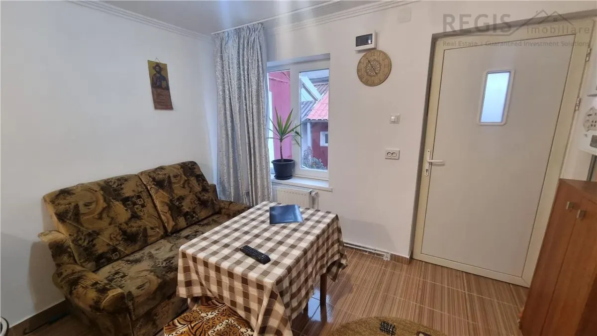 Studio la casa , zona strazii Lunga - foto 6