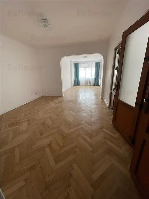 apartament 3 camere Piata Muncii, la 1 minut de gura de metrou, 90mp utili ,etaj 5/8, vedere spate, centrala proprie, lift, amenajat. - foto 22