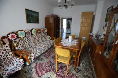 Apartament 2 camere decomandat Calea Bucuresti - foto 2