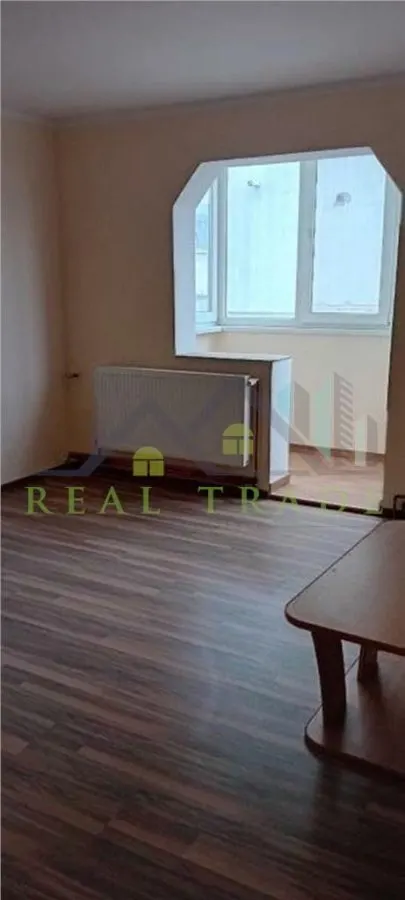 Apartament 2 camere Tractorul - foto 1