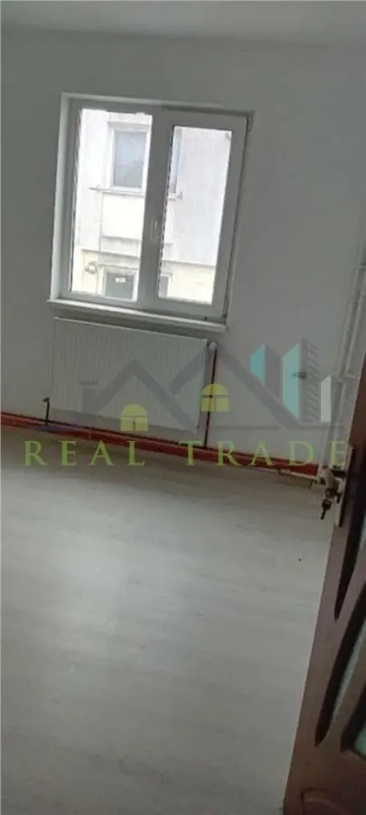 Apartament 2 camere Tractorul - foto 4