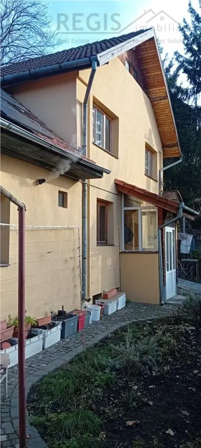 Casa de 5 camere , zona Brasovul Vechi - foto 2
