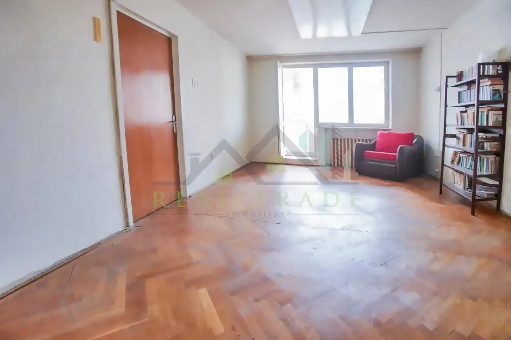 Apartament 3 camere decomandat zona Grivitei - foto 1