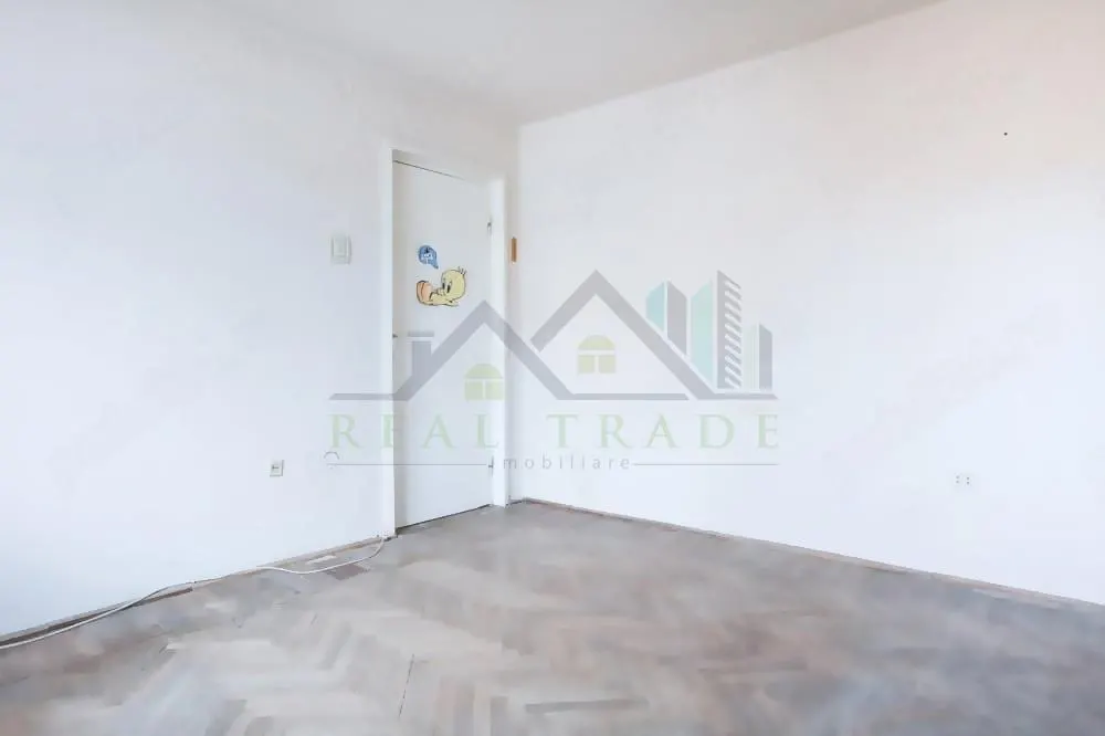 Apartament 3 camere decomandat zona Grivitei - foto 4