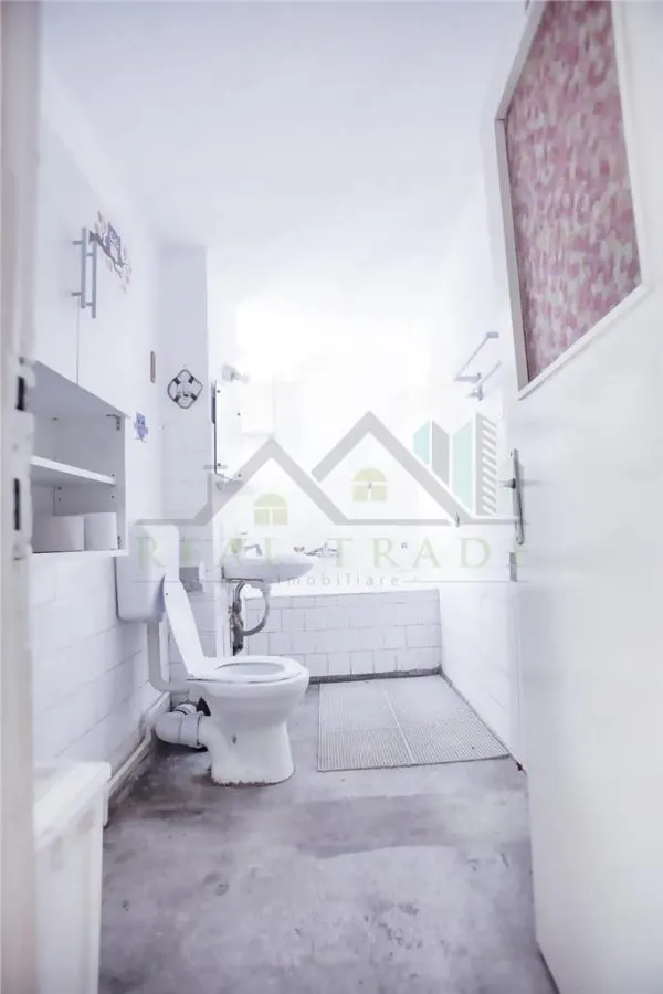 Apartament 3 camere decomandat zona Grivitei - foto 10
