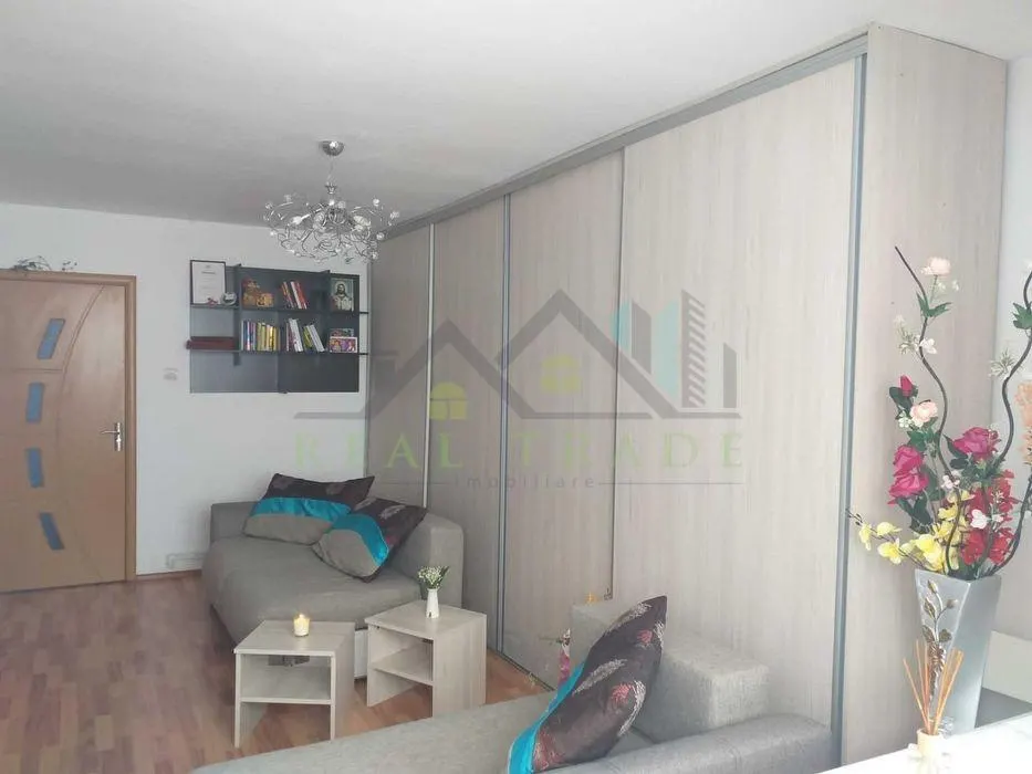 Apartament 2 camere decomandat etajul 2 Astra - foto 2