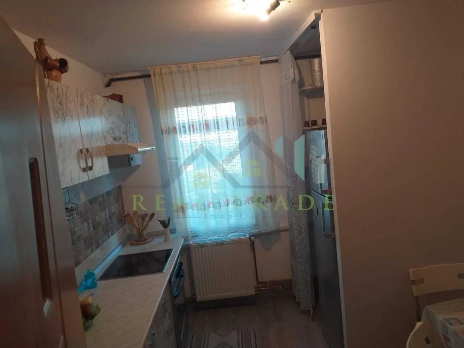 Apartament 2 camere decomandat etajul 2 Astra - foto 5