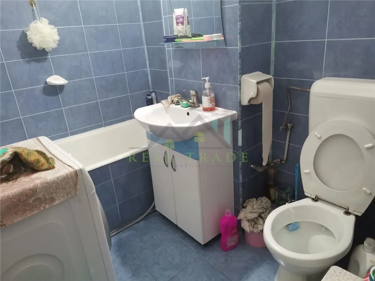 Apartament 2 camere decomandat Tractorul - foto 6