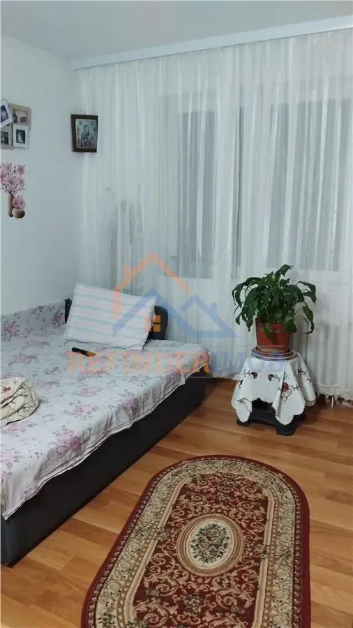 Apartament de vanzare cu 2 camere, zona Titan - foto 1