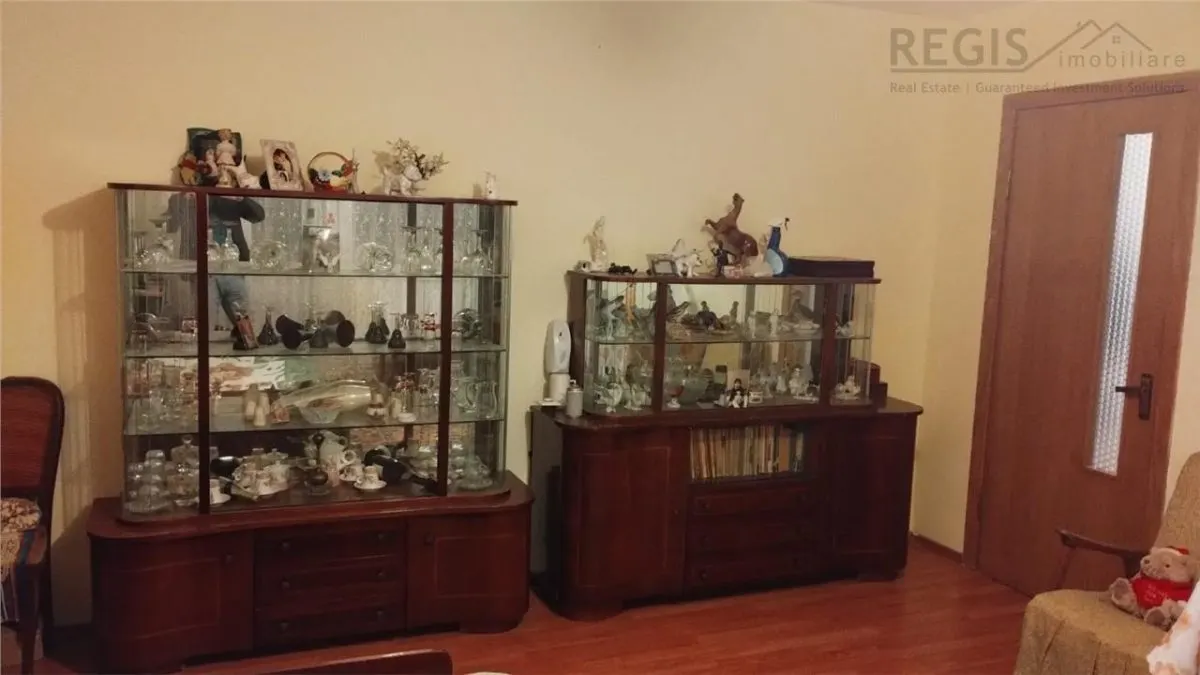 Apartament 2 camere semidecomandat Brosteni Buzau - foto 1