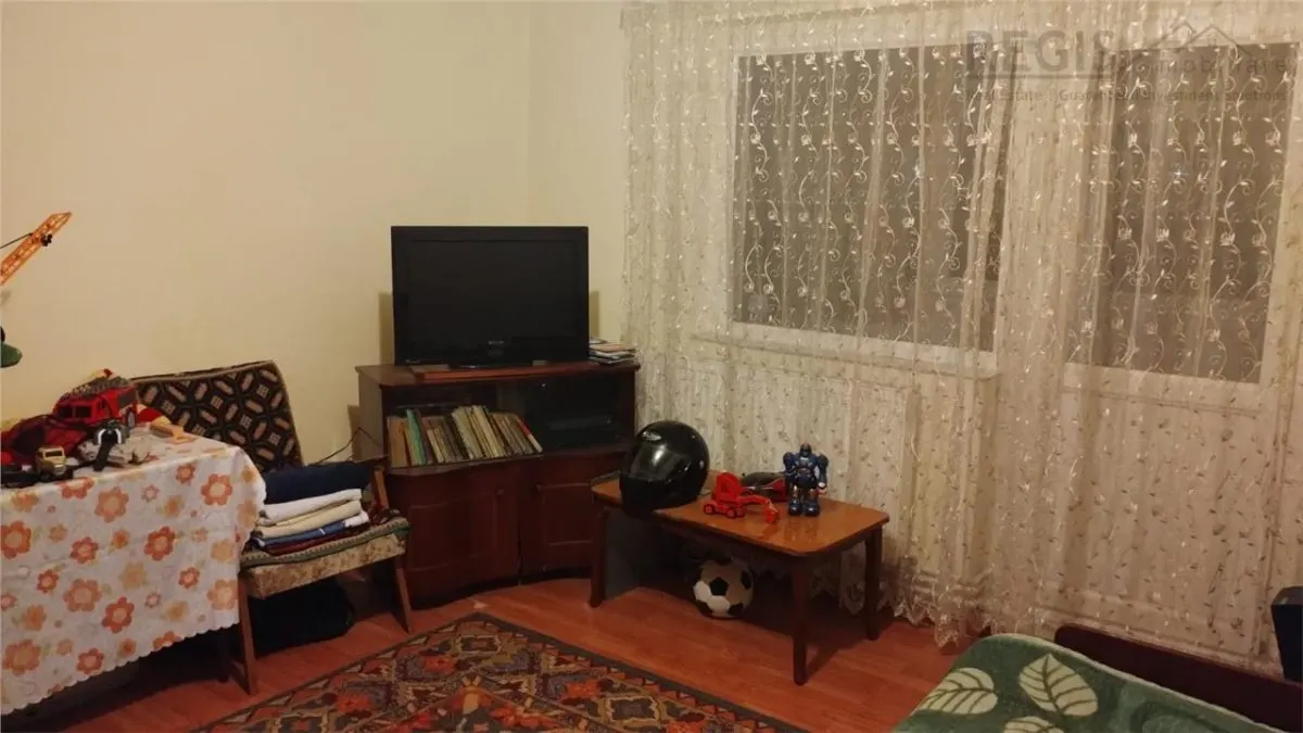 Apartament 2 camere semidecomandat Brosteni Buzau - foto 2