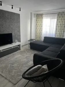 Apartament 3 camere Calea Bucuresti - foto 1