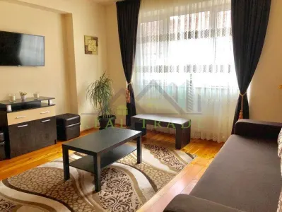 Apartament 3 camere decomandat Centrul Istoric - Brasov