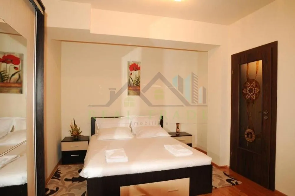 Apartament 3 camere decomandat Centrul Istoric - foto 4