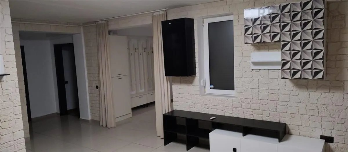 Apartament de trei camere zona Bran , Tohanu Nou Residence - foto 4
